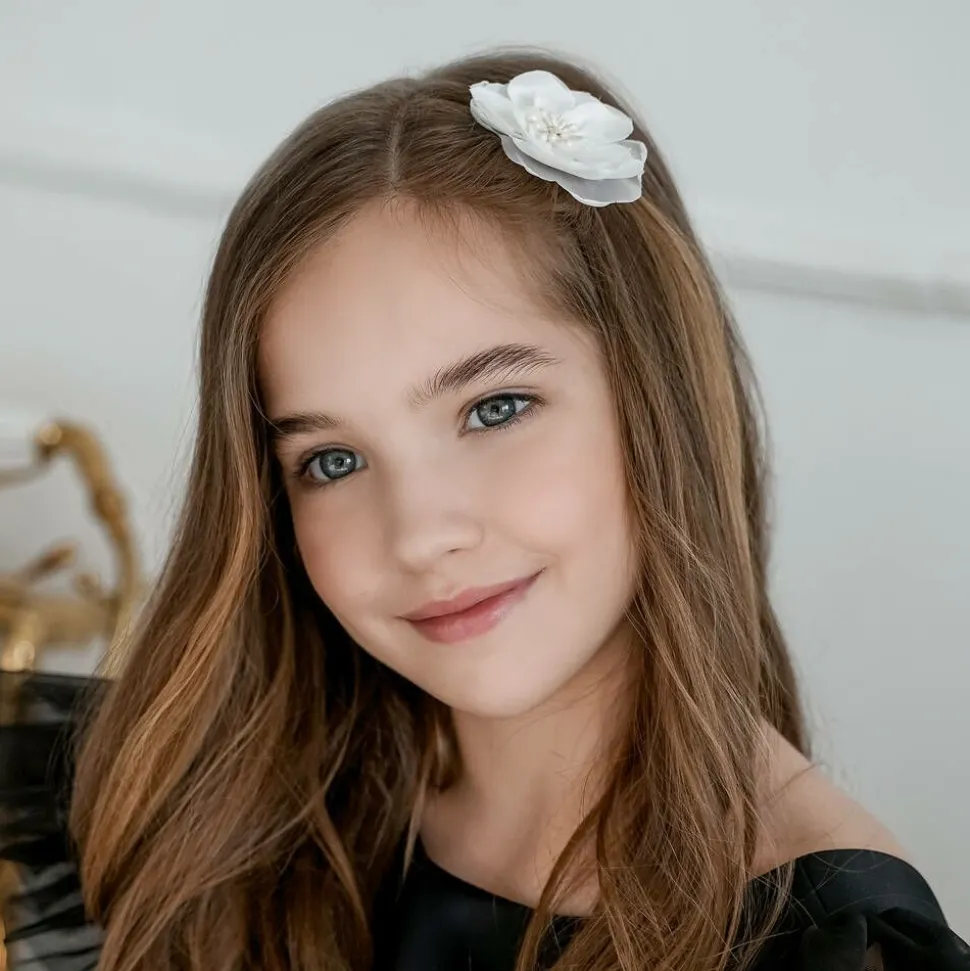 White Floral Hair Clip (7cm)